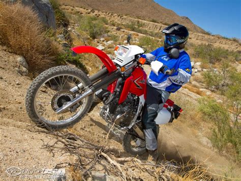 difference between supermoto and enduro.